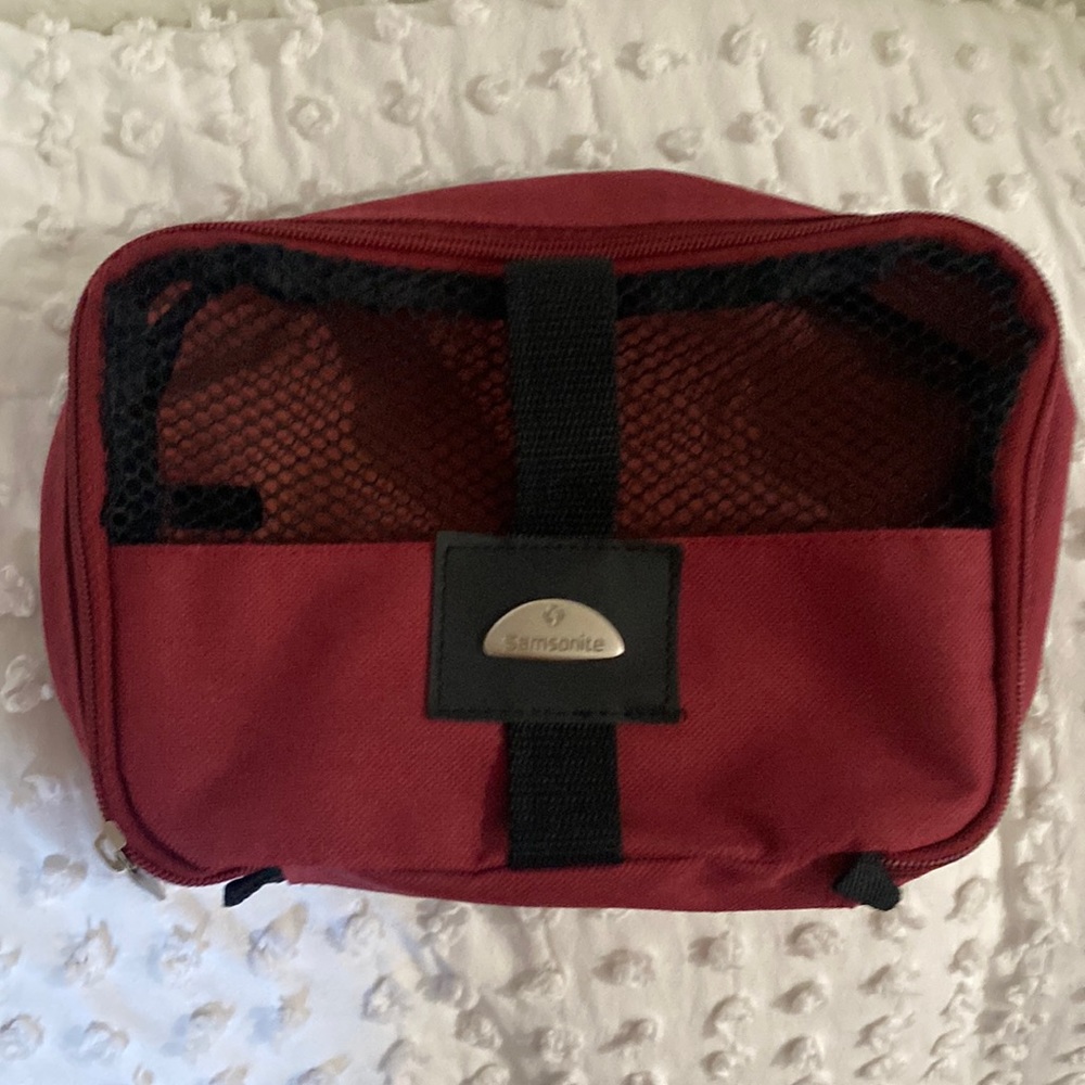 Makeup/travel case